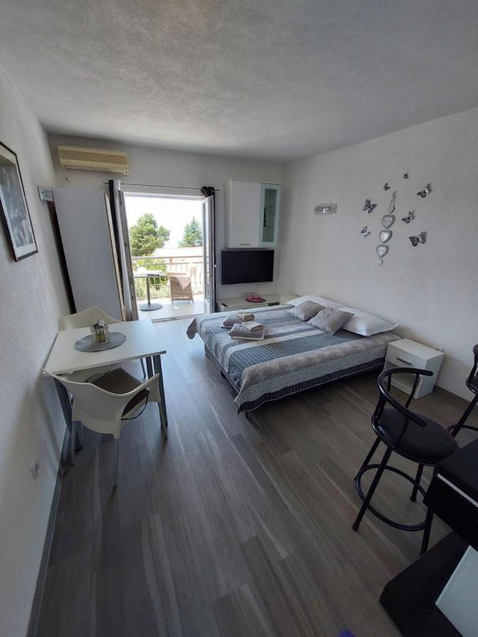 Apartments Matic Baška Voda Exterior foto